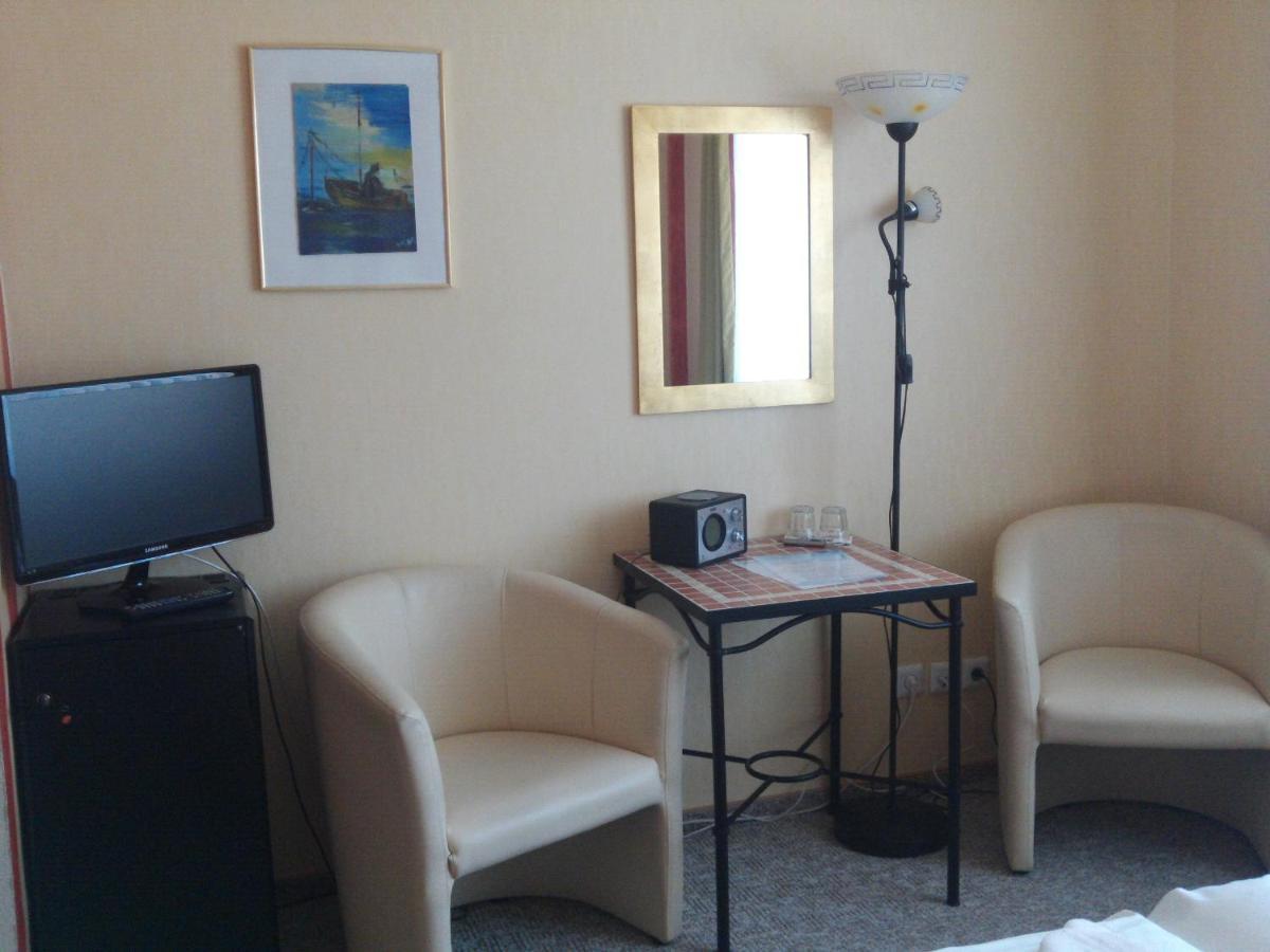 Landhotel Ostseetraum&Fewo Rostock Zimmer foto